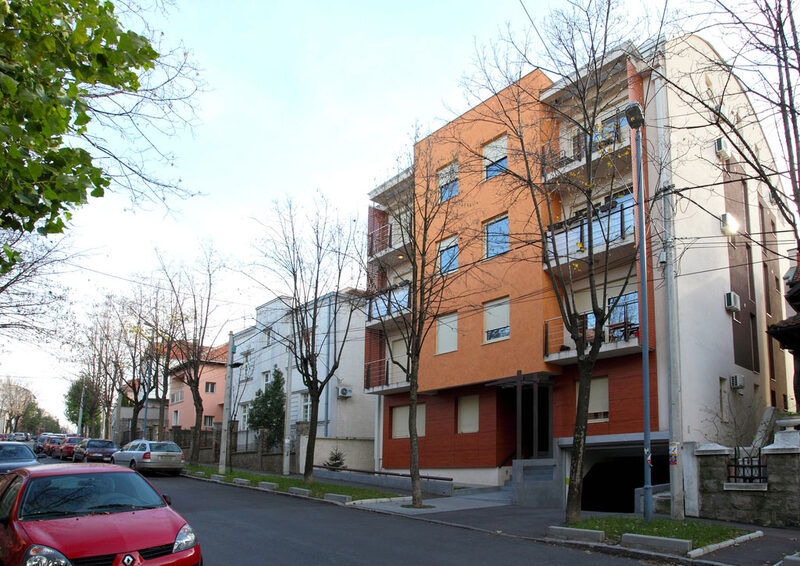 Gospodara Vučića 12, Beograd, Stambena zgrada, PVC i ALU stolarija