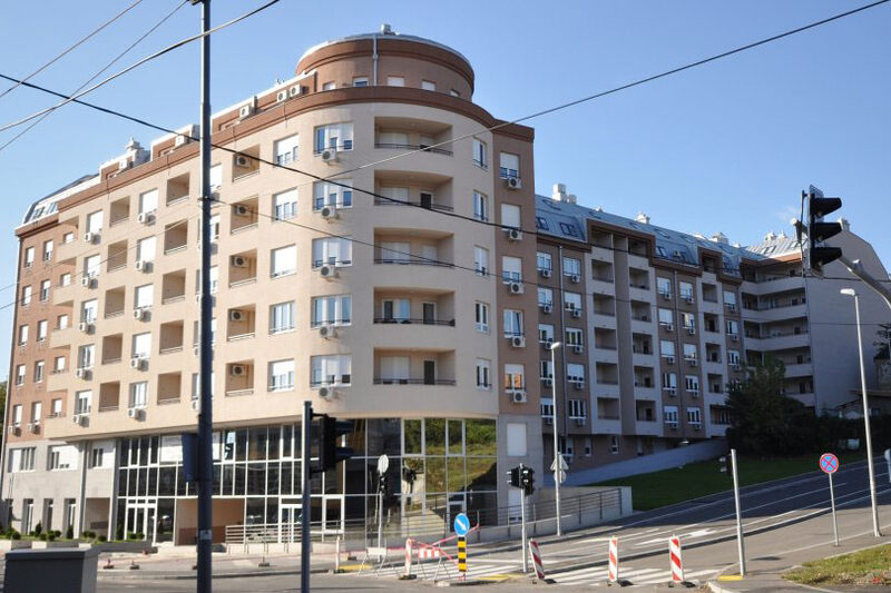 Šumatovačka 124, Južni bulevar, Beograd, Stambena zgrada, PVC i ALU stolarija